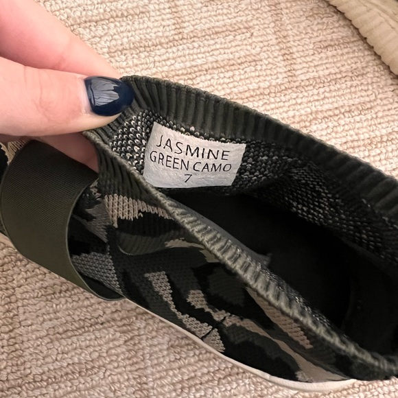 Green Camo Sock Sneakers - Picture 5 of 5